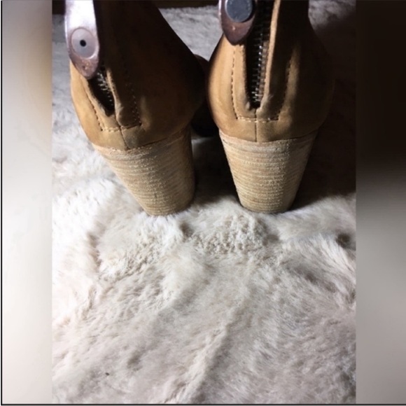 ‼️THRIFT ALERT MAKE OFFER Rag & Bone Classic Newbury Boots Ankle
Booties 9.5 - Picture 3 of 9